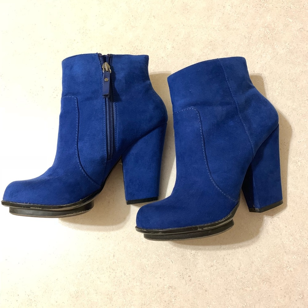 ZARA Trafaluc cobalt blue booties.